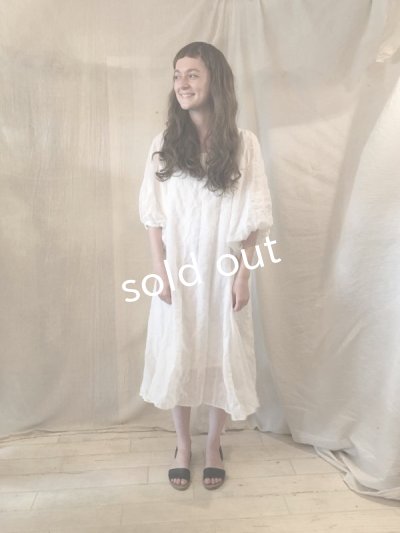 画像10: [pollenbienco] バルーン袖のＡラインワンピース／off white