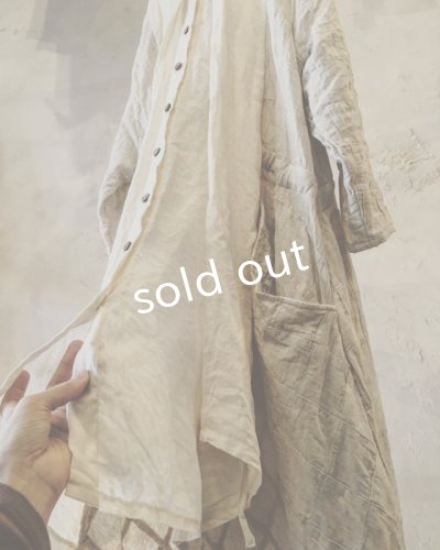 画像10: pollenbienco/マルシェワンピース・生成りと紅茶