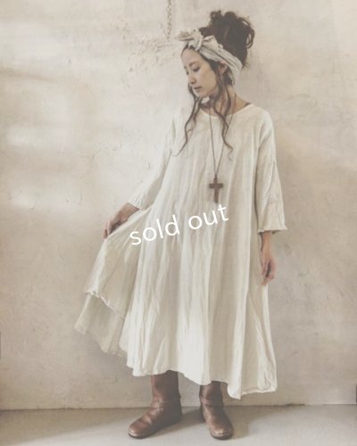 画像1: 再入荷　pollenbienco／ミルク生成り教会ワンピース