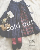 MARCHE' DE SOEUR／ネイビー×赤チェックギャザースカート