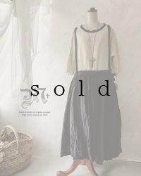 MARCHE' DE SOEUR／東炊き藍リネン・吊りスカート