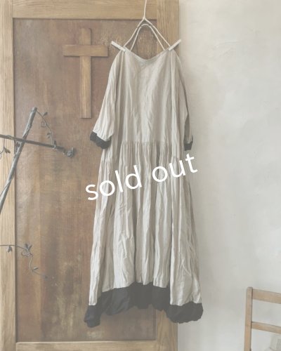 画像7: MARCHE' DE SOEUR／生成りベージュ×ブラックリネンワンピース