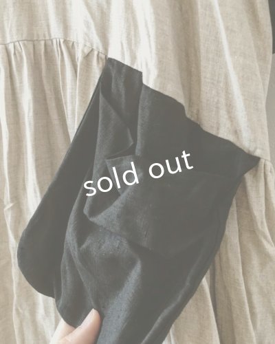 画像5: MARCHE' DE SOEUR／生成りベージュ×ブラックリネンワンピース