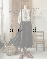 MARCHE' DE SOEUR／ブラックリネン吊りスカート