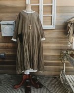 画像10: MARCHE' DE SOEUR/ウォッシュリネンワンピース・カーキブラウン (10)