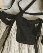 画像3: MARCHE' DE SOEUR/ウールリネン吊りスカート・オフ×黒 (3)