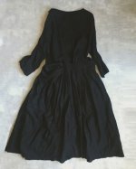 画像4: MARCHE' DE SOEUR/ワンショルダーワンピース・スミクロ (4)