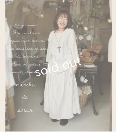 画像12: MARCHE' DE SOEUR/ワンショルダーワンピース・生成り