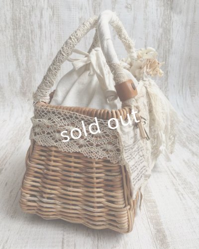 画像7: pollenbienco/アンティークレースのかごバッグ・ドイリーと花束