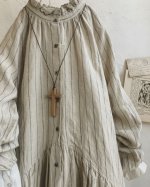 画像7: MARCHE' DE SOEUR／アンのフリル襟ワンピースfrom armoire・生成りストライプ (7)