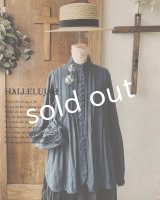 HALLELUJAH／Chemisier à plis d'époque プリーツシャツ・navy
