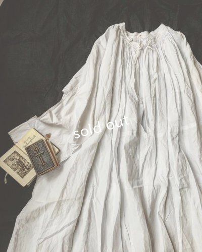 画像1: 1900'アンティーク司祭服・十字架ステッチ刺繍