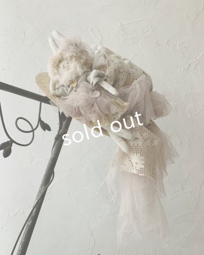 画像3: sukekiyo/うさキヨひめ、おぼうしに乗る