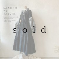 MARCHE' DE SOEUR／ラッフルプルオーバー・黒×ストライプ