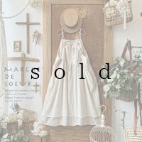 MARCHE' DE SOEUR／アンのキャミワンピース・ピンクアイボリー【コサージュタイ付】