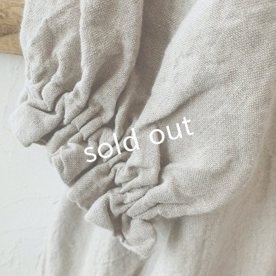 画像4: mifumi／ぷちピエロのワンピース・生成りに黒襟