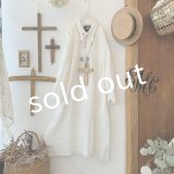 mifumi／アトリエ刺繍ハンナドレス・オフ