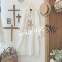 mifumi／アトリエ刺繍ハンナドレス・オフ