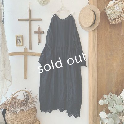 画像6: mifumi／Wトロンのワンピース・黒ベル刺繍