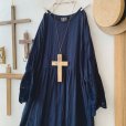 画像2: mifumi／Wトロンのワンピース・ネイビーベル刺繍 (2)