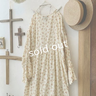 画像6: mifumi／Wトロンのワンピース・クリームブーケ