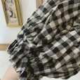画像4: mifumi／ドロップショルダーボリュームpuffワンピース・黒×生成ギンガム