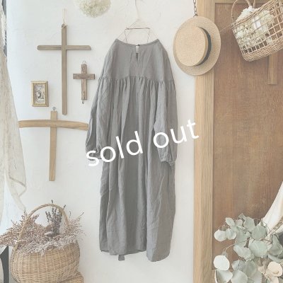 画像6: mifumi／アトリエ刺繍ポワンヨークワンピース・濃灰