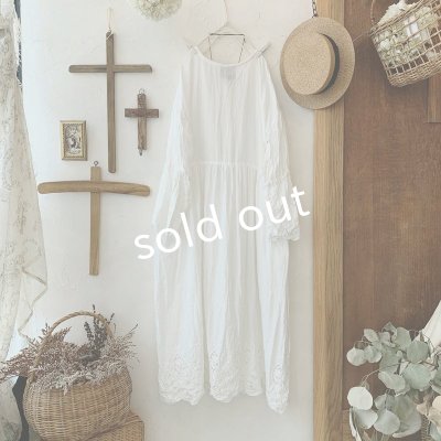 画像5: mifumi／Wトロンのワンピース・白ベル刺繍