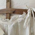 画像3: mifumi／タックとアトリエ刺繍のエプロン・オフ