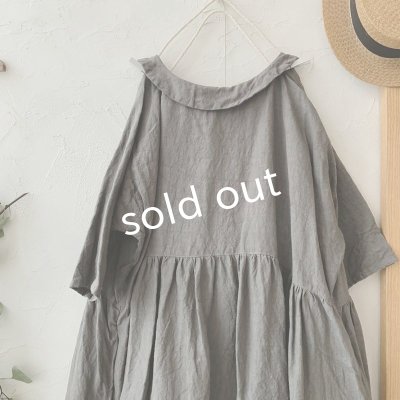 画像7: mifumi／わたぐもオーガンジー はなれ衿のサラワンピース・濃灰