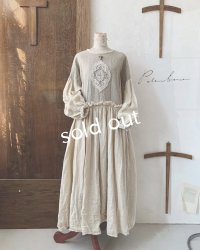 MARCHE' DE SOEUR／ブルターニュの少女のドレス・écru