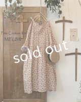 mifumi／hibinoワンピース・ベージュピンクブーケ