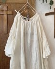 画像2: mifumi／アトリエ刺繍 森のオーバーワンピース・オフ (2)