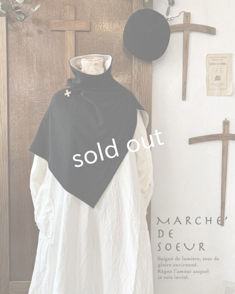 画像1: MARCHE' DE SOEUR／教会のケープ・リバーシブル【木の十字架ブローチ付】 (1)