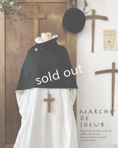 画像3: MARCHE' DE SOEUR/教会のケープ・リバーシブル【木の十字架ブローチ付】