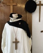 画像4: MARCHE' DE SOEUR／教会のケープ・リバーシブル【木の十字架ブローチ付】 (4)