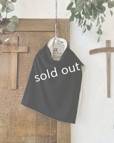 画像9: MARCHE' DE SOEUR/教会のケープ・リバーシブル【木の十字架ブローチ付】