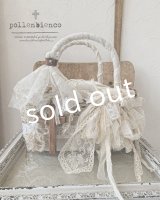 pollenbienco／アンティークレースと十字架のラウンドバッグ