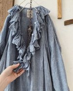 画像3: MARCHE' DE SOEUR／フローフリルワンピース・シャンブレーブルー (3)