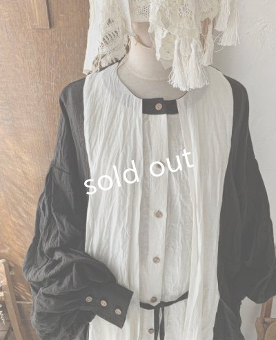 画像4: MARCHE' DE SOEUR/祈りのワンピース+pollenbiencoアンティークレースの首飾り・ブラック