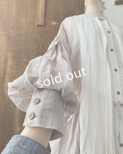 画像6: MARCHE' DE SOEUR/祈りのワンピース・くすみピンク