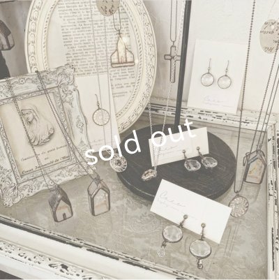 画像7: caco grass works/ヴィンテージガラスボタンのピアス・B