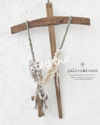 pollenbienco／十字架とチェコ製ガラスのカボションのネックレス・マリア