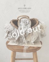 pollenbienco／アンティークレースのラウンドハンドルバスケット