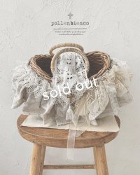pollenbienco／アンティークレースのラウンドハンドルバスケット