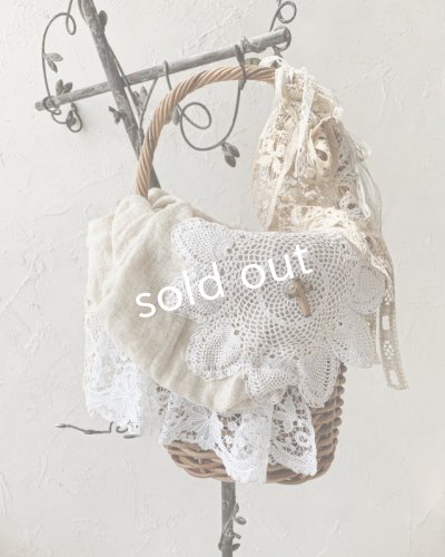 画像3: pollenbienco/アンティークレースとガーゼカバーのバスケット