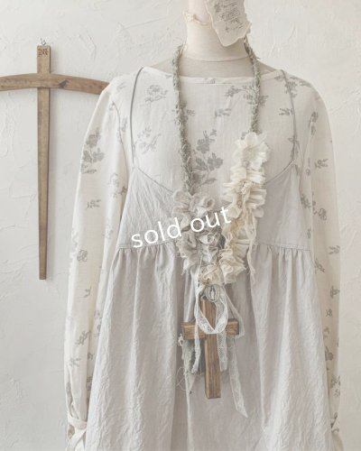 画像2: pollenbienco／十字架とチェコ製ガラスのカボションのネックレス・マリア