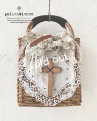 pollenbienco／アンティークレースと十字架のかごバッグ