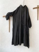 画像5: MARCHE' DE SOEUR／アシメトリータックワンピース・ブラック (5)