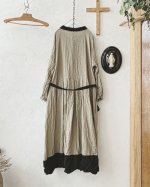 画像9: MARCHE' DE SOEUR／種蒔きポケットワンピース・ヴィンテージカーキ (9)